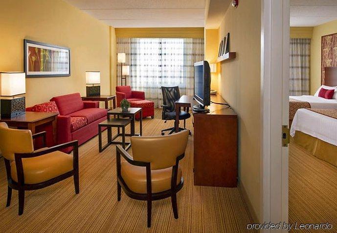 Courtyard Long Island Macarthur Airport Ronkonkoma Bilik gambar